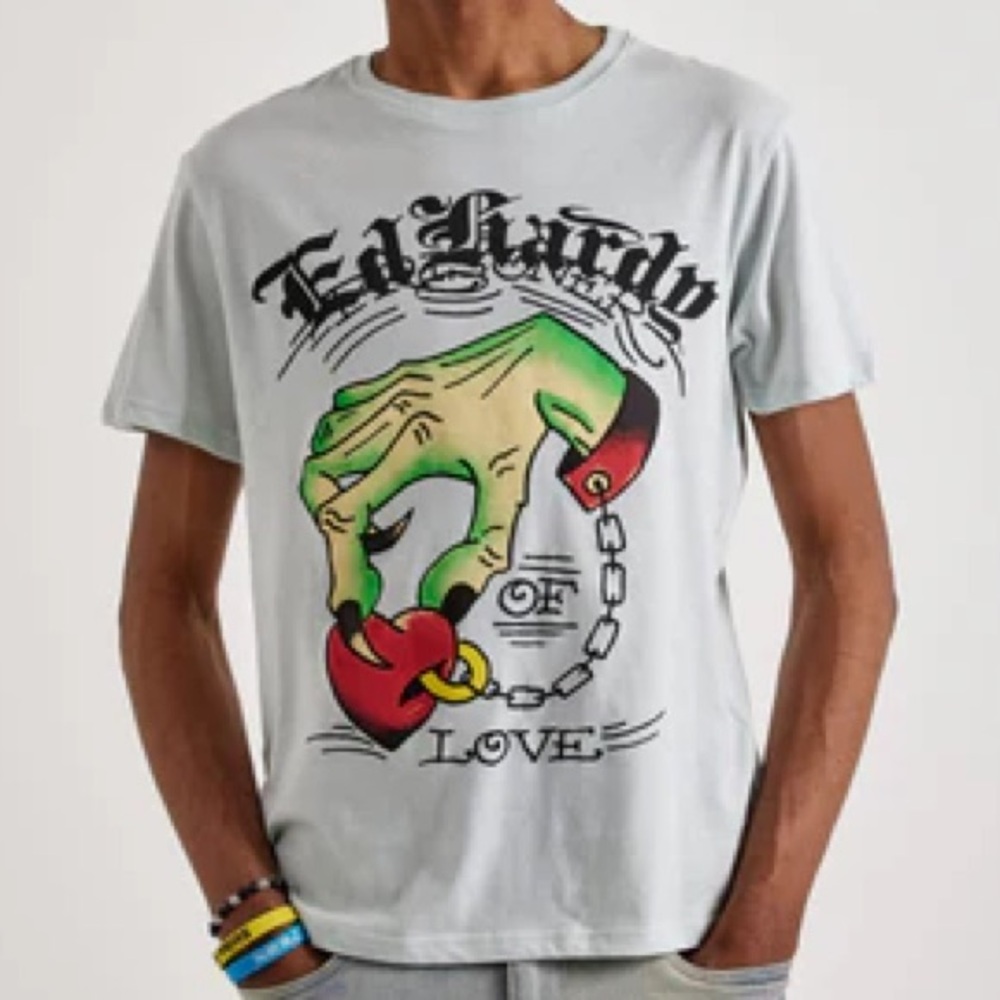 NWT Mens Ed Hardy Heart Hand Graphic Short Sleeve Tee Size Med